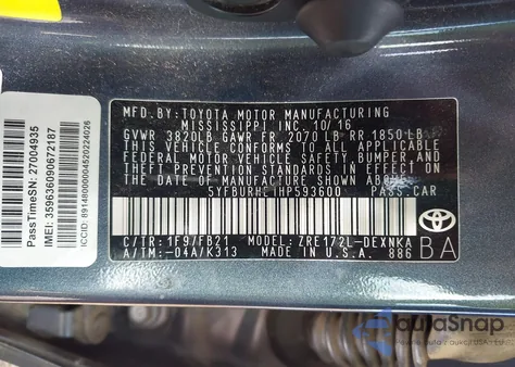 2017 Toyota Corolla Le z USA, uszkodzony, nr VIN 5YFBURHE1HP593600